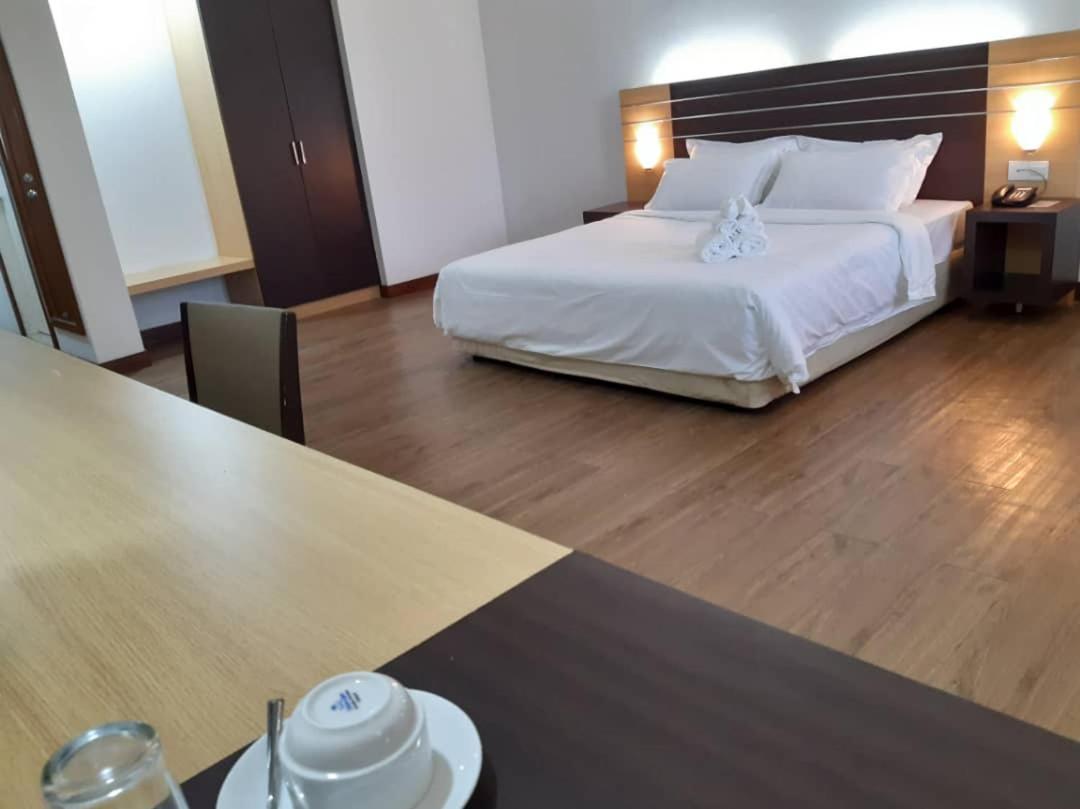 Sara Hotel Labuan Dış mekan fotoğraf