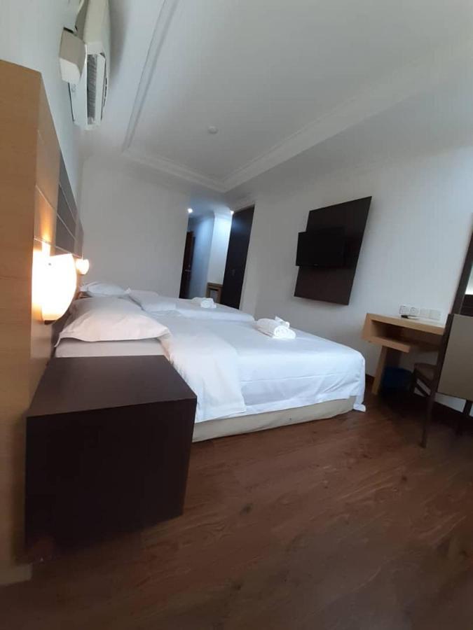 Sara Hotel Labuan Dış mekan fotoğraf